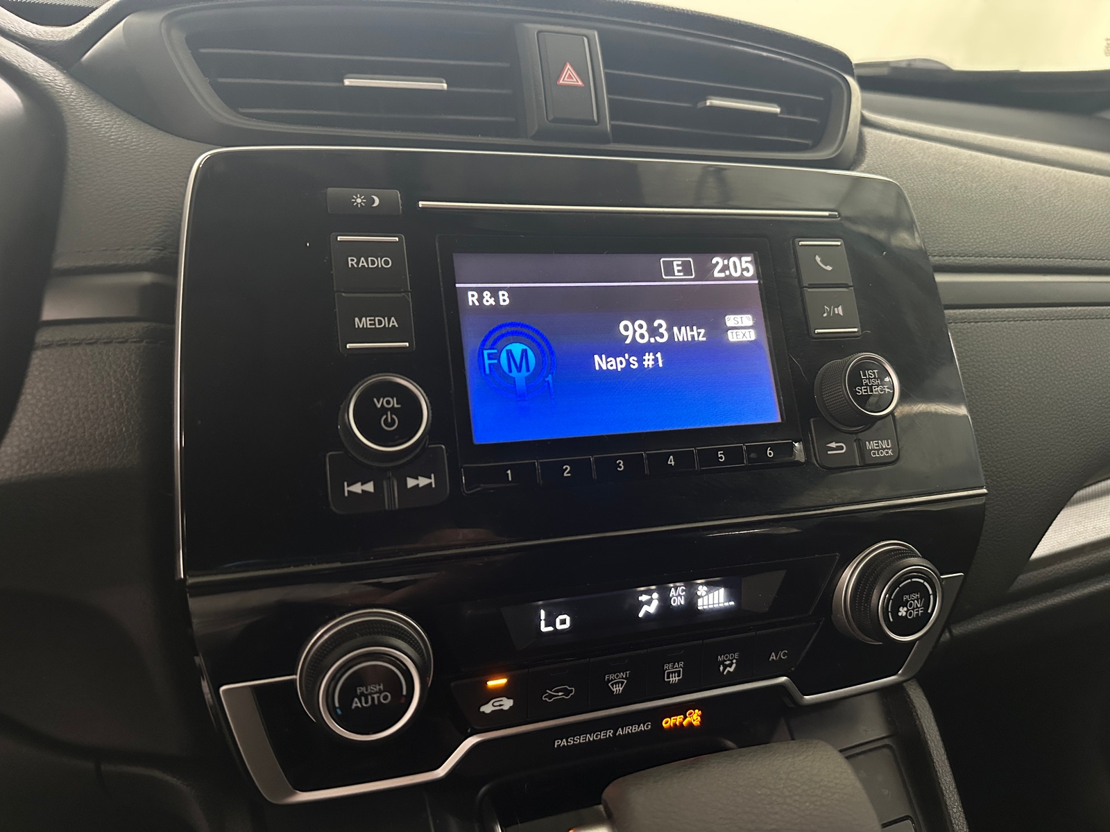 Thumbnail: 2017 Honda CR-V - 4