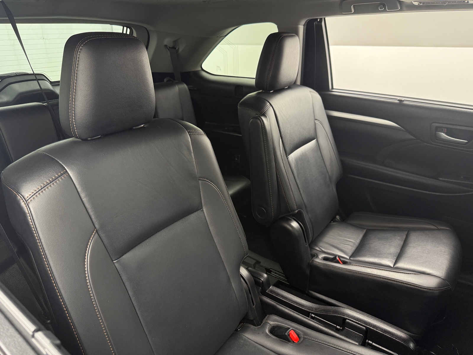 Thumbnail: 2019 Toyota Highlander - 5