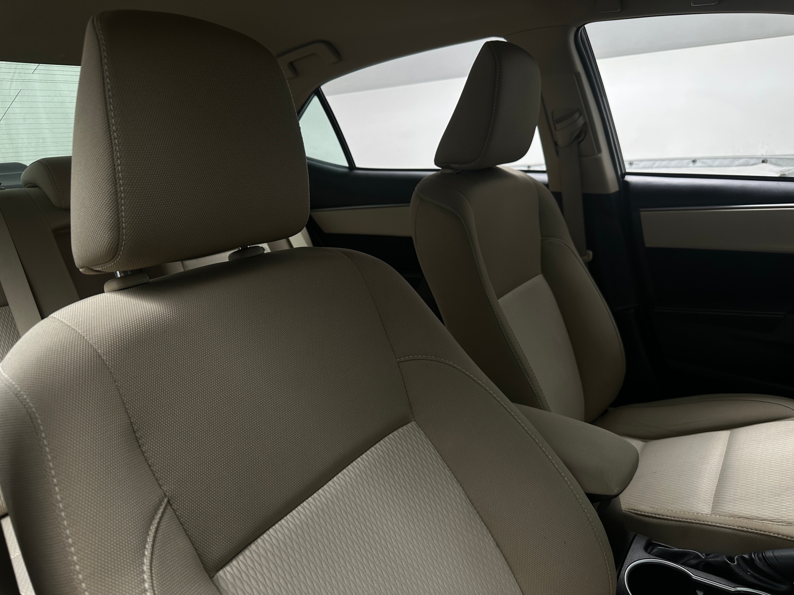 Thumbnail: 2016 Toyota Corolla - 2