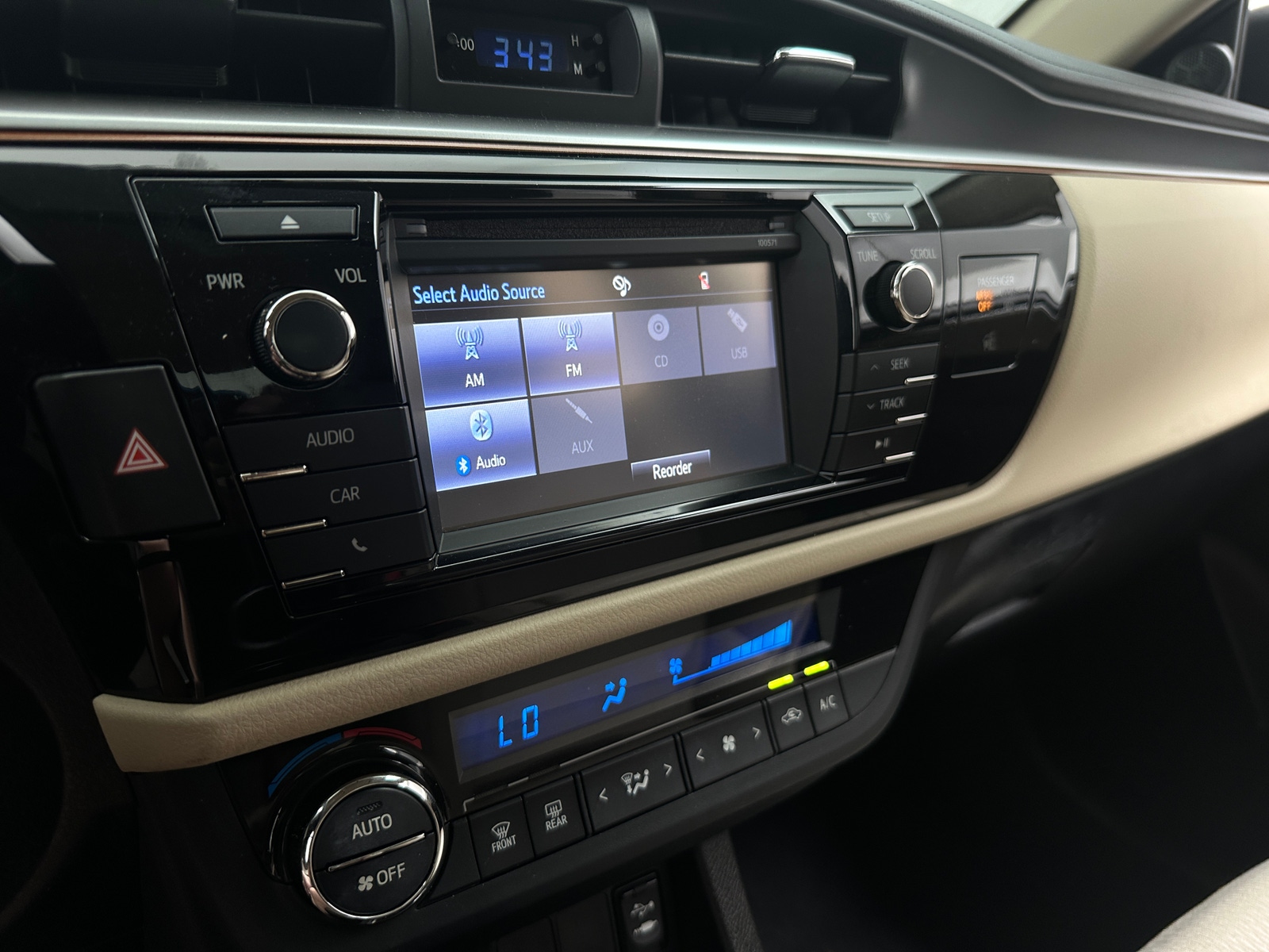 Thumbnail: 2016 Toyota Corolla - 4