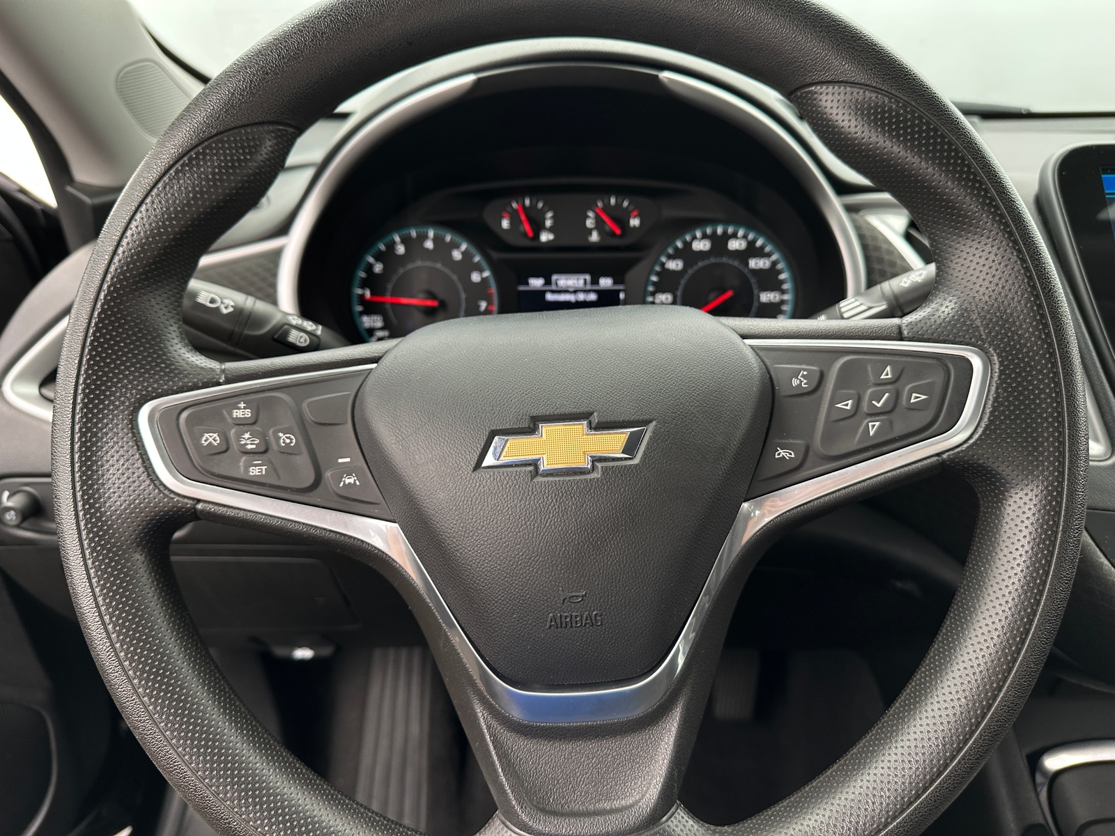 Thumbnail: 2023 Chevrolet Malibu - 5