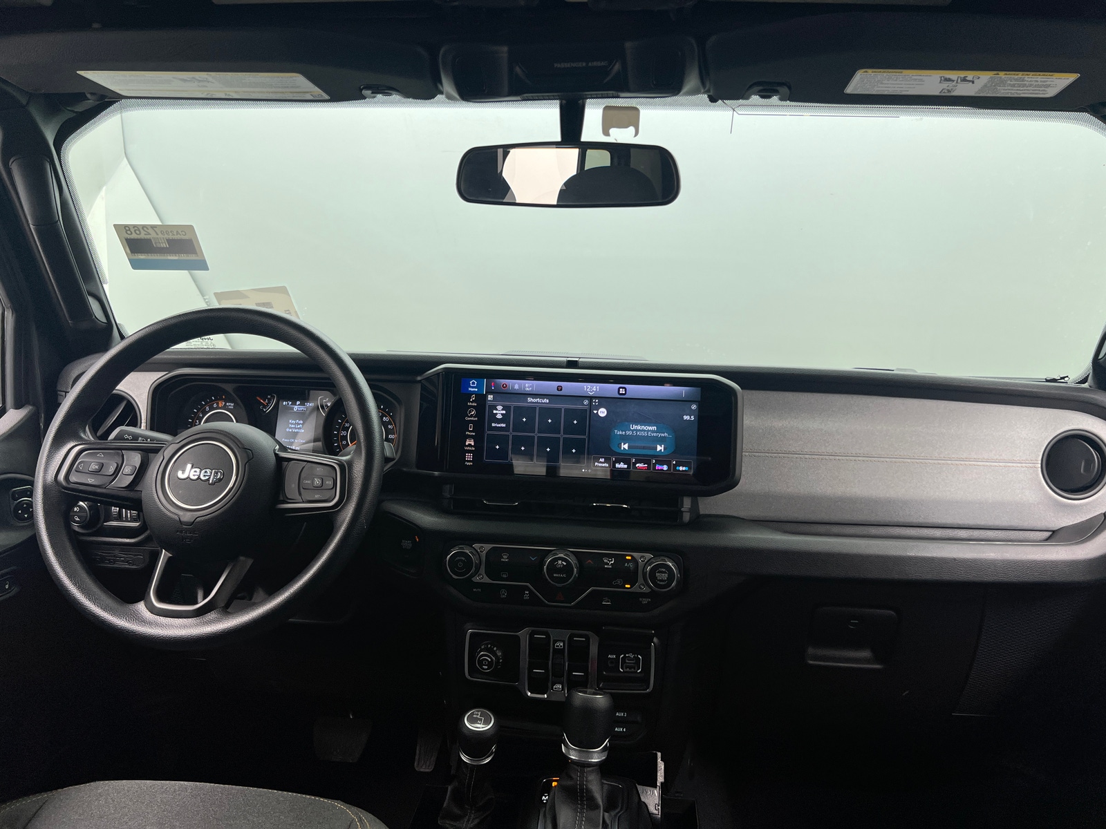 Thumbnail: 2025 Jeep Gladiator - 3