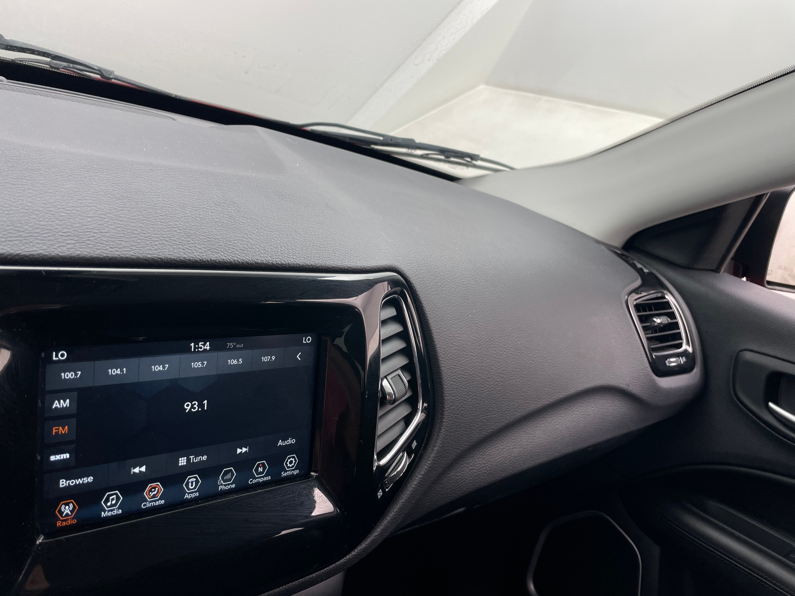 Thumbnail: 2018 Jeep Compass - 4