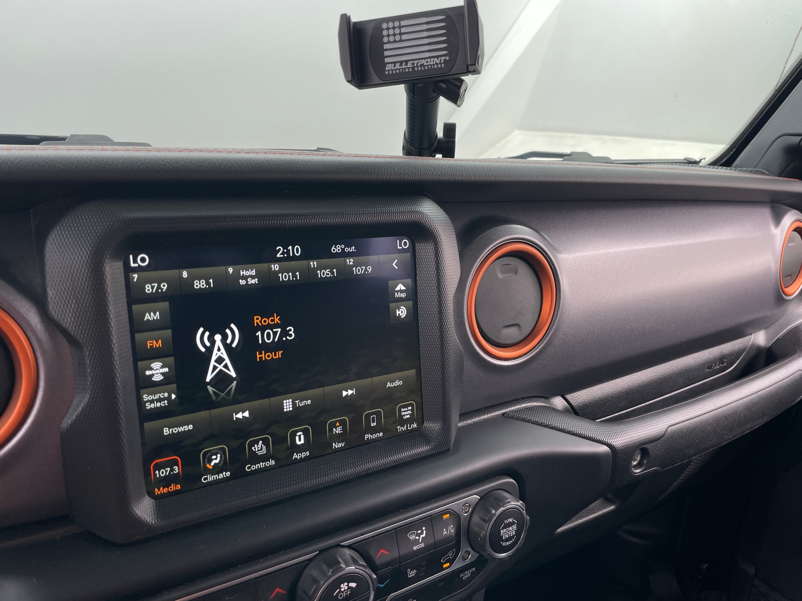 Thumbnail: 2023 Jeep Gladiator - 3