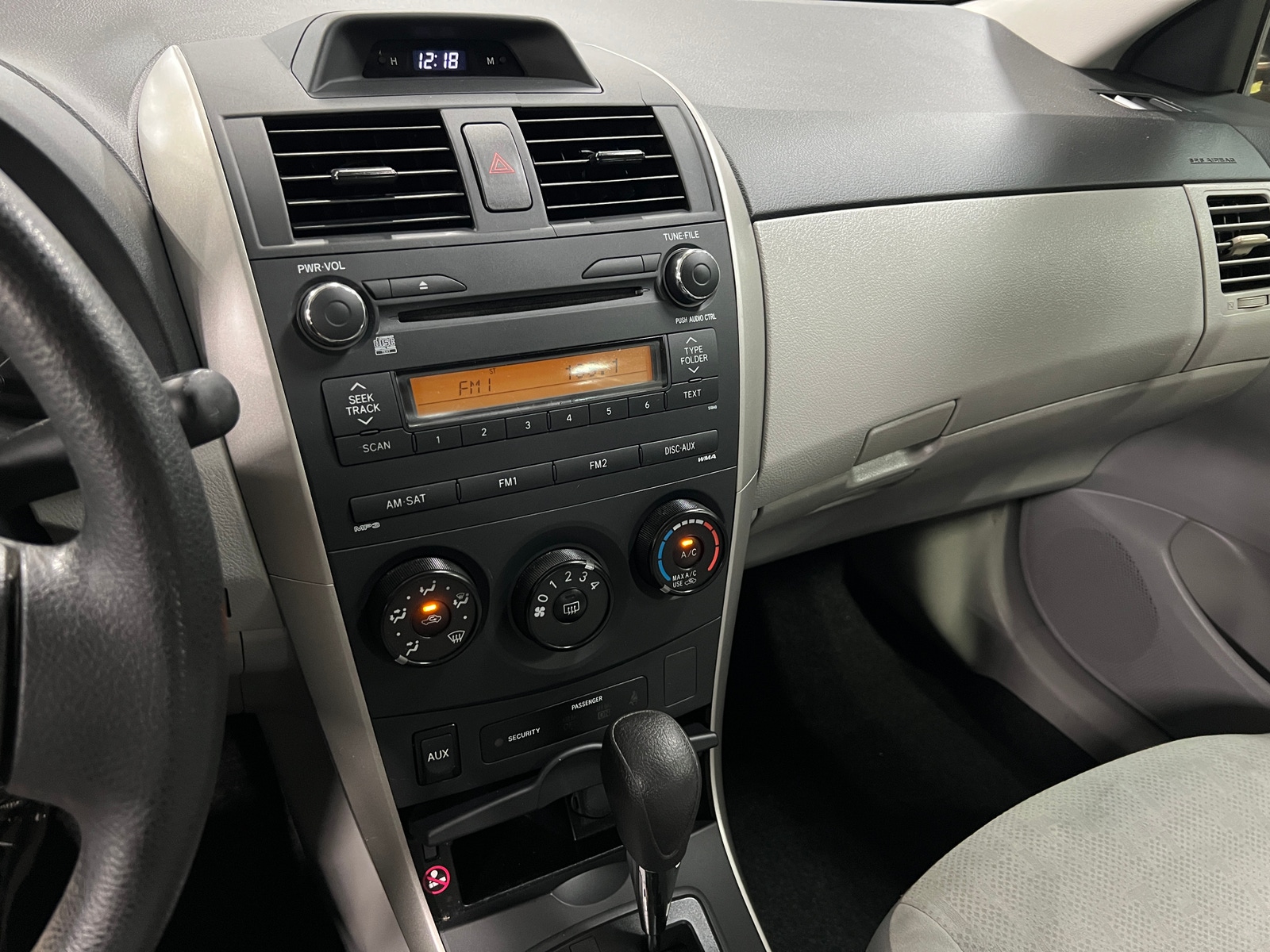 Thumbnail: 2013 Toyota Corolla - 4