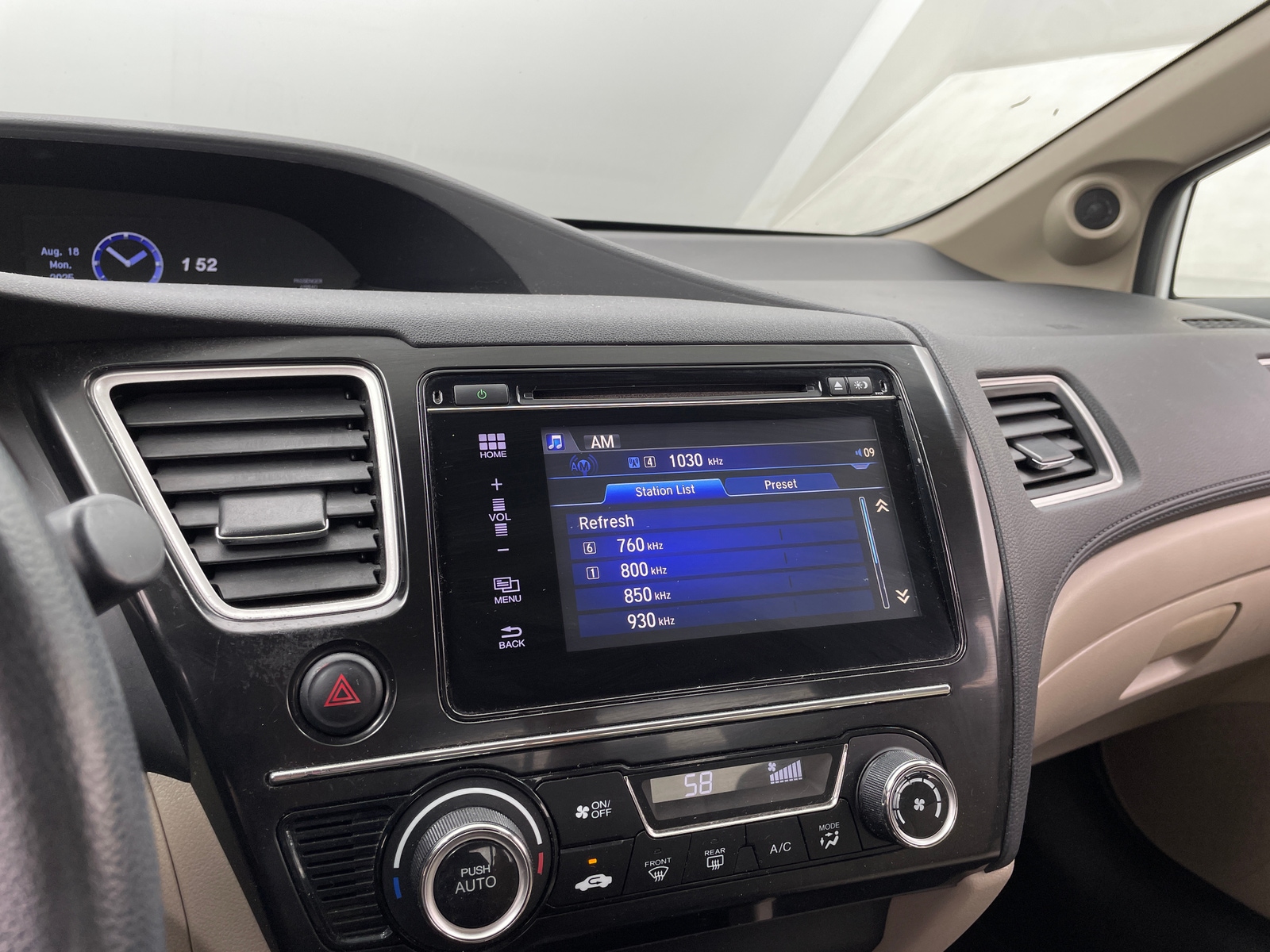 Thumbnail: 2015 Honda Civic - 4