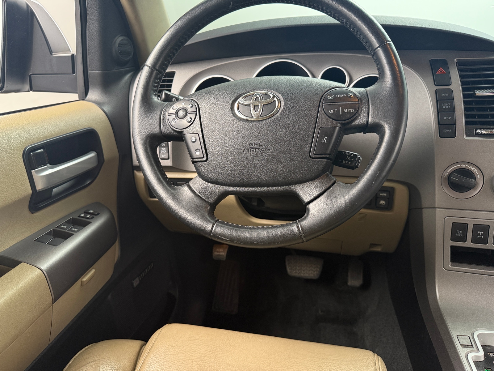 Thumbnail: 2013 Toyota Sequoia - 4