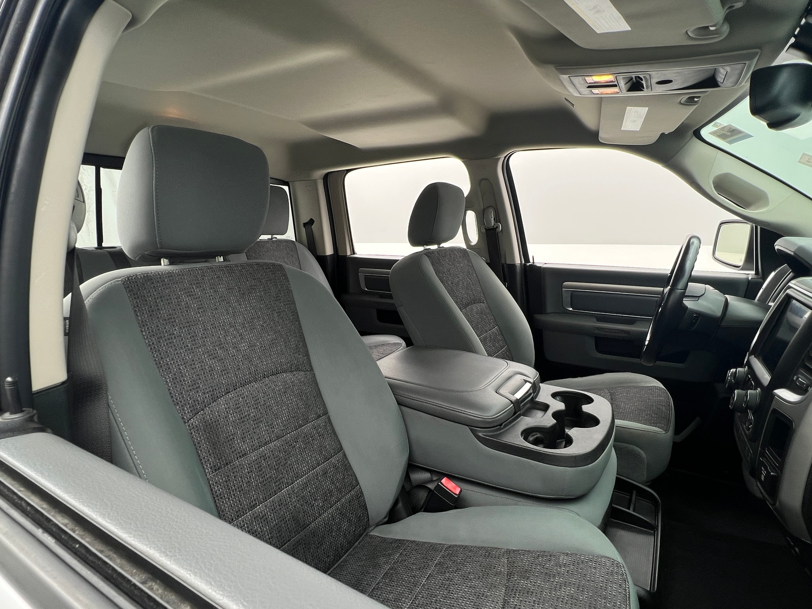 Thumbnail: 2019 RAM 1500 Classic - 2