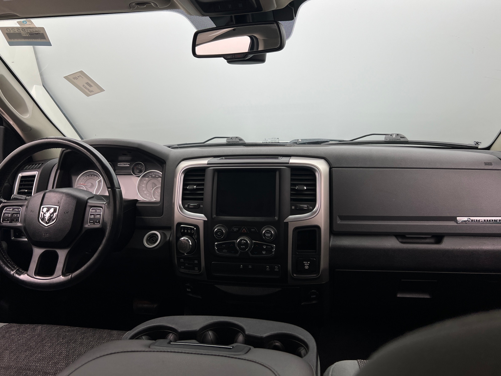 Thumbnail: 2019 RAM 1500 Classic - 3