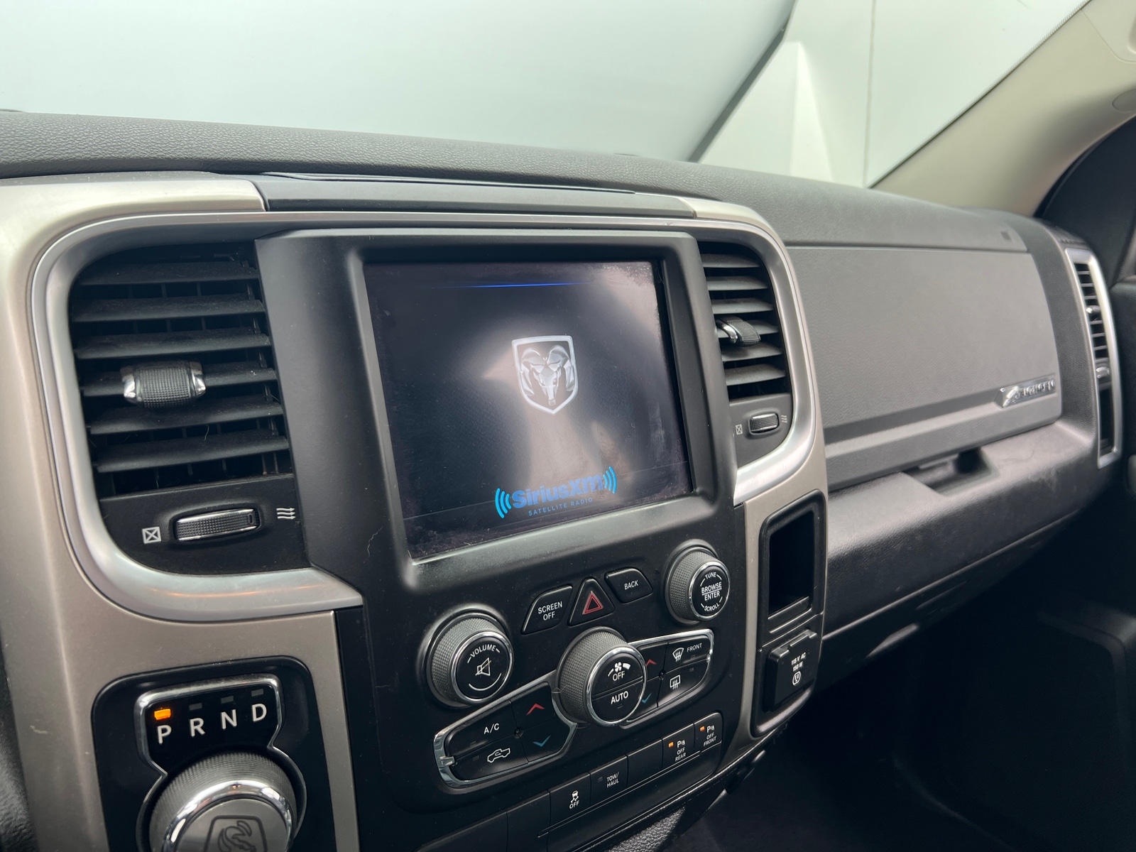 Thumbnail: 2019 RAM 1500 Classic - 4