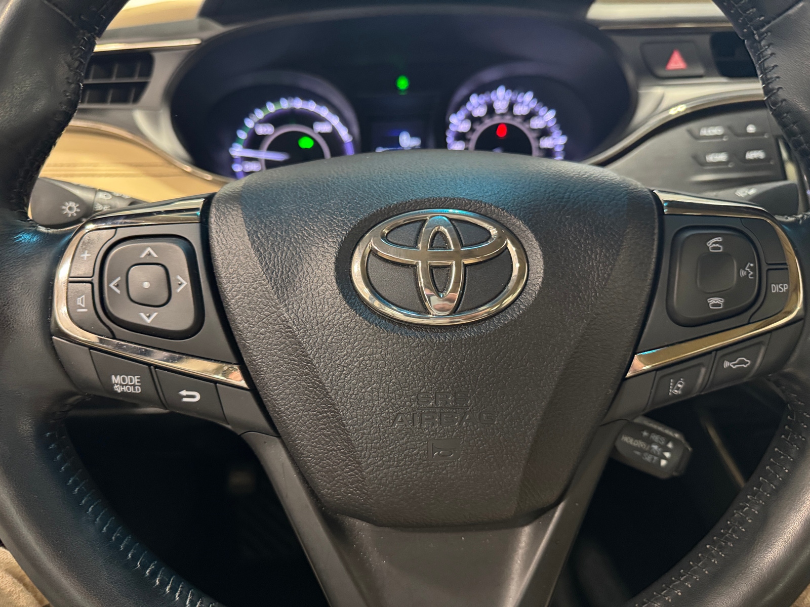 Thumbnail: 2018 Toyota Avalon - 4