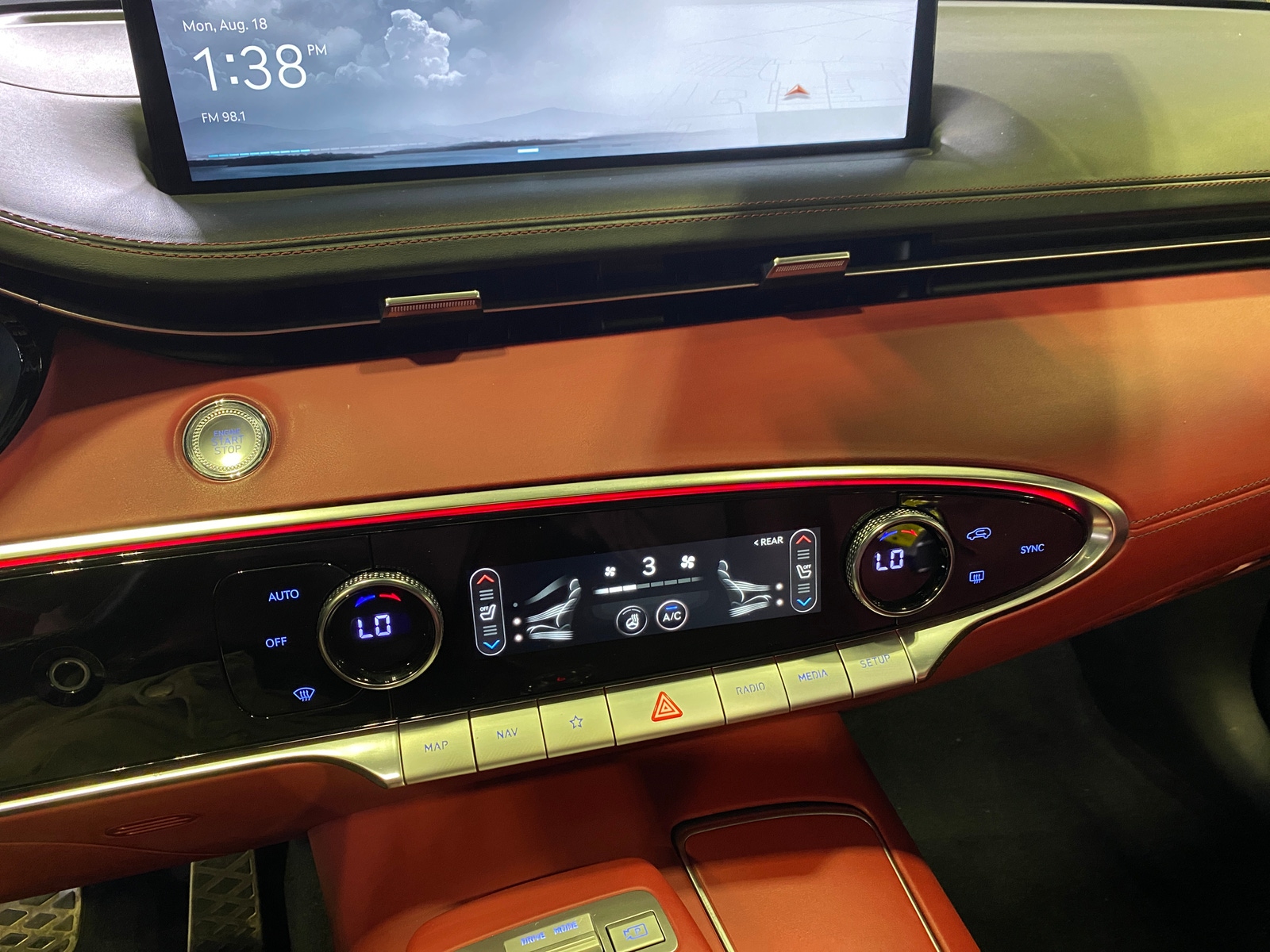 Thumbnail: 2025 Genesis GV70 - 3