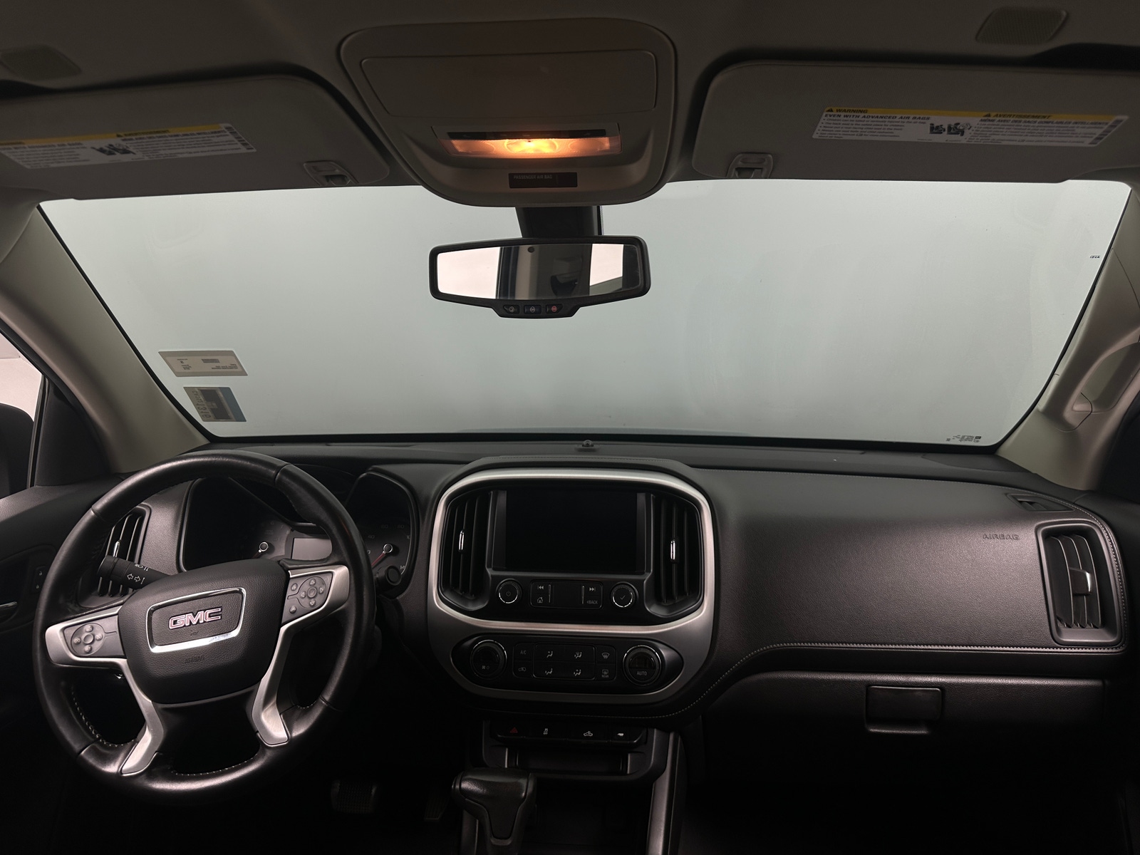 Thumbnail: 2019 GMC Canyon - 3