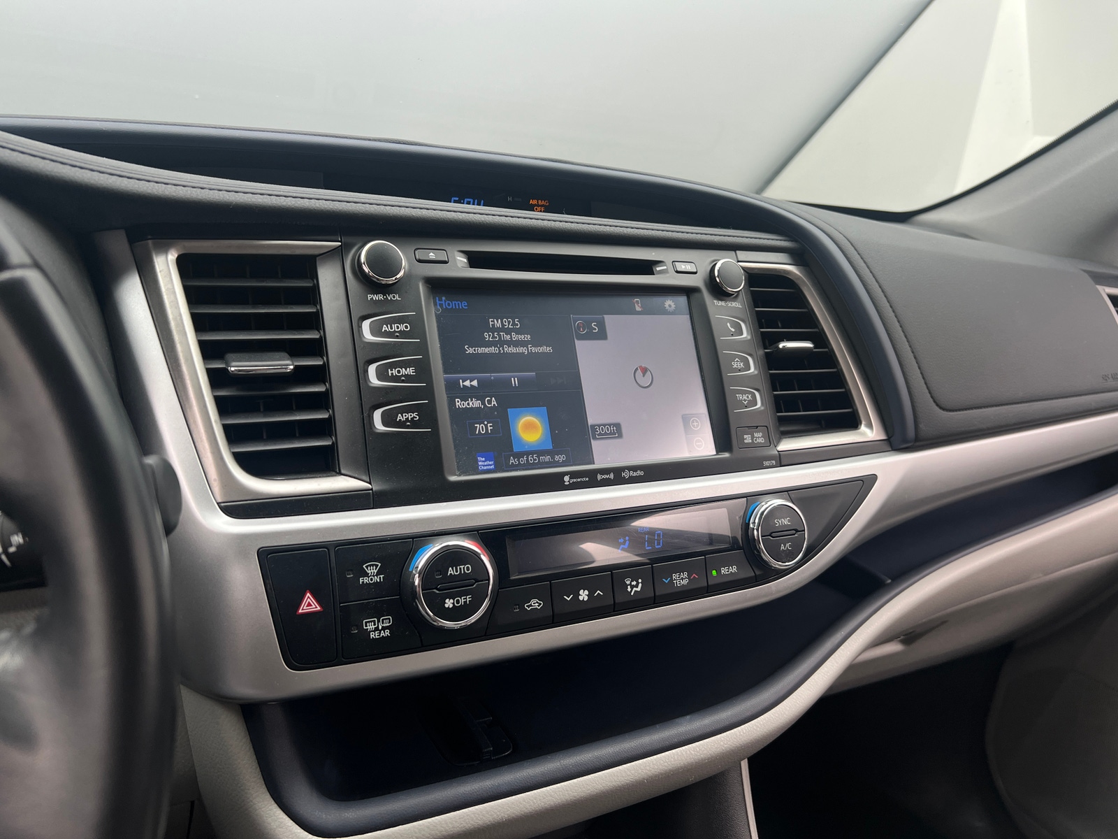 Thumbnail: 2018 Toyota Highlander - 3