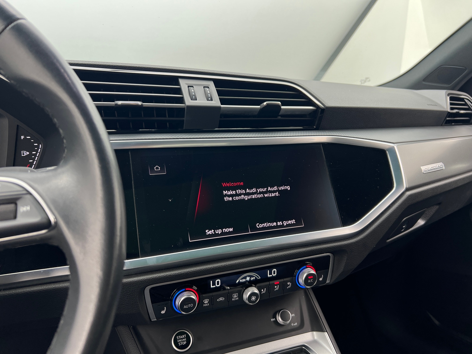 Thumbnail: 2023 Audi Q3 - 3