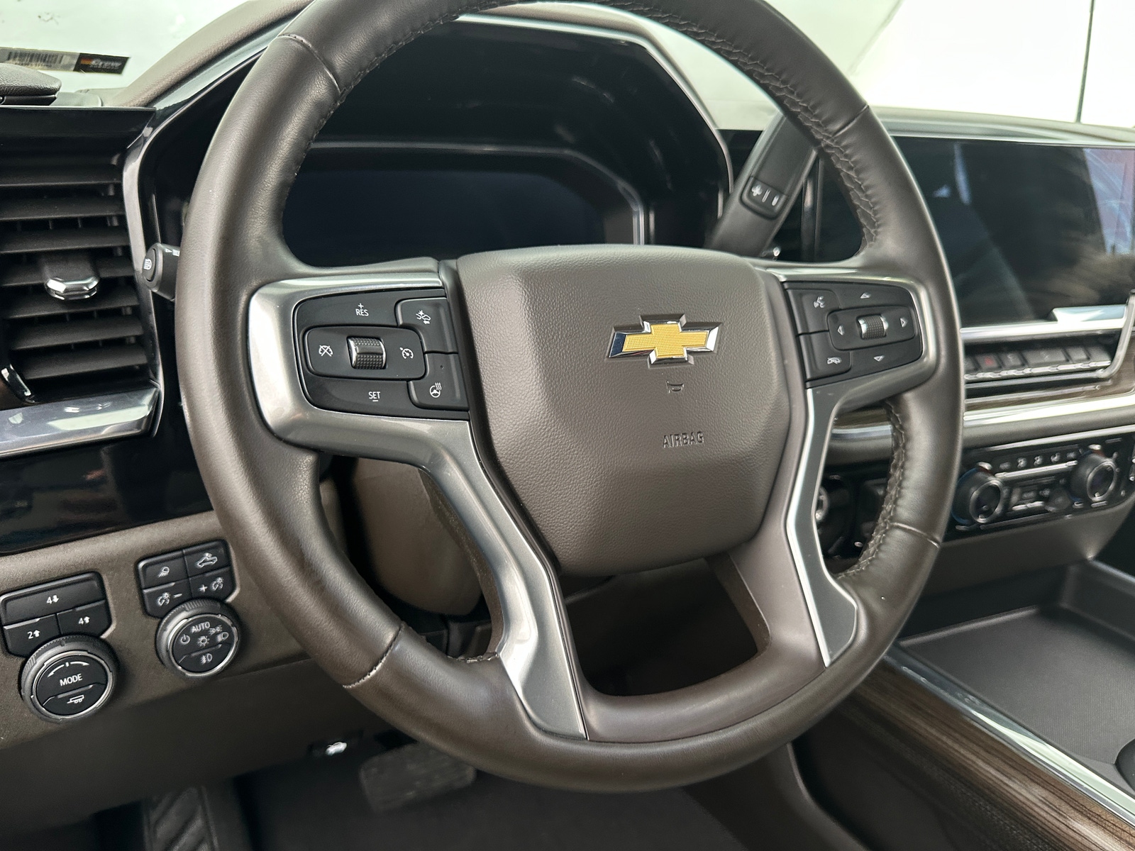 Thumbnail: 2024 Chevrolet Silverado 2500 - 5