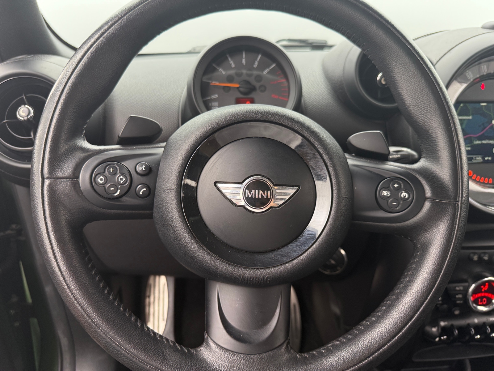 Thumbnail: 2015 MINI Cooper Countryman - 4