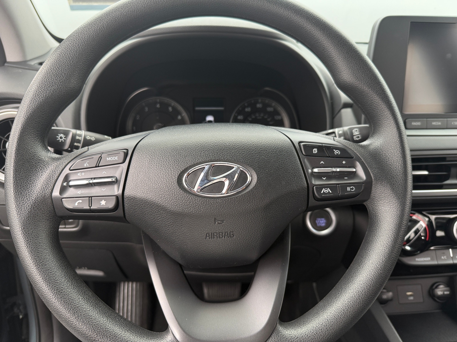 Thumbnail: 2022 Hyundai Kona - 5