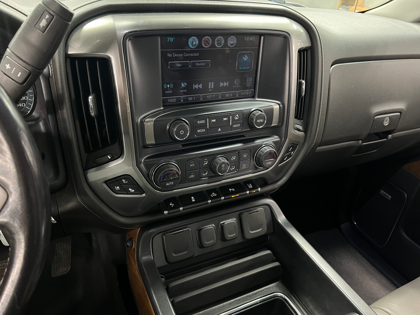 Thumbnail: 2019 Chevrolet Silverado 2500 - 3