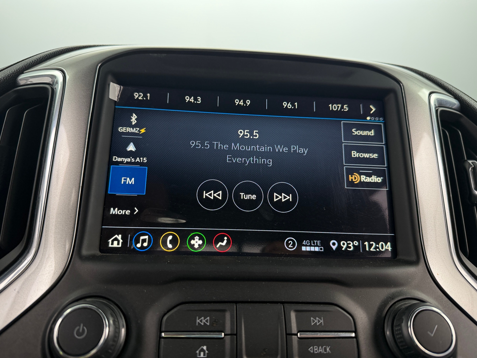 Thumbnail: 2020 Chevrolet Silverado 1500 - 4