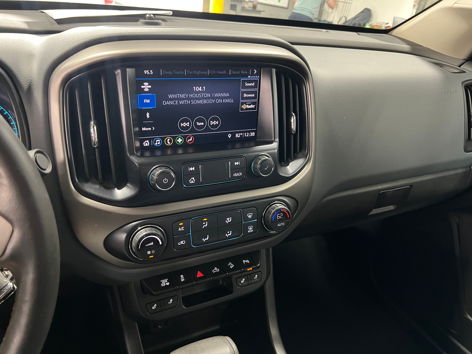 Thumbnail: 2019 Chevrolet Colorado - 3