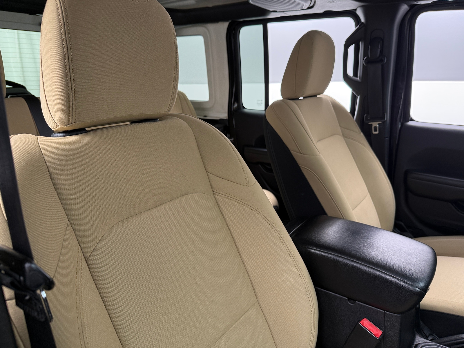 Thumbnail: 2018 Jeep Wrangler - 2