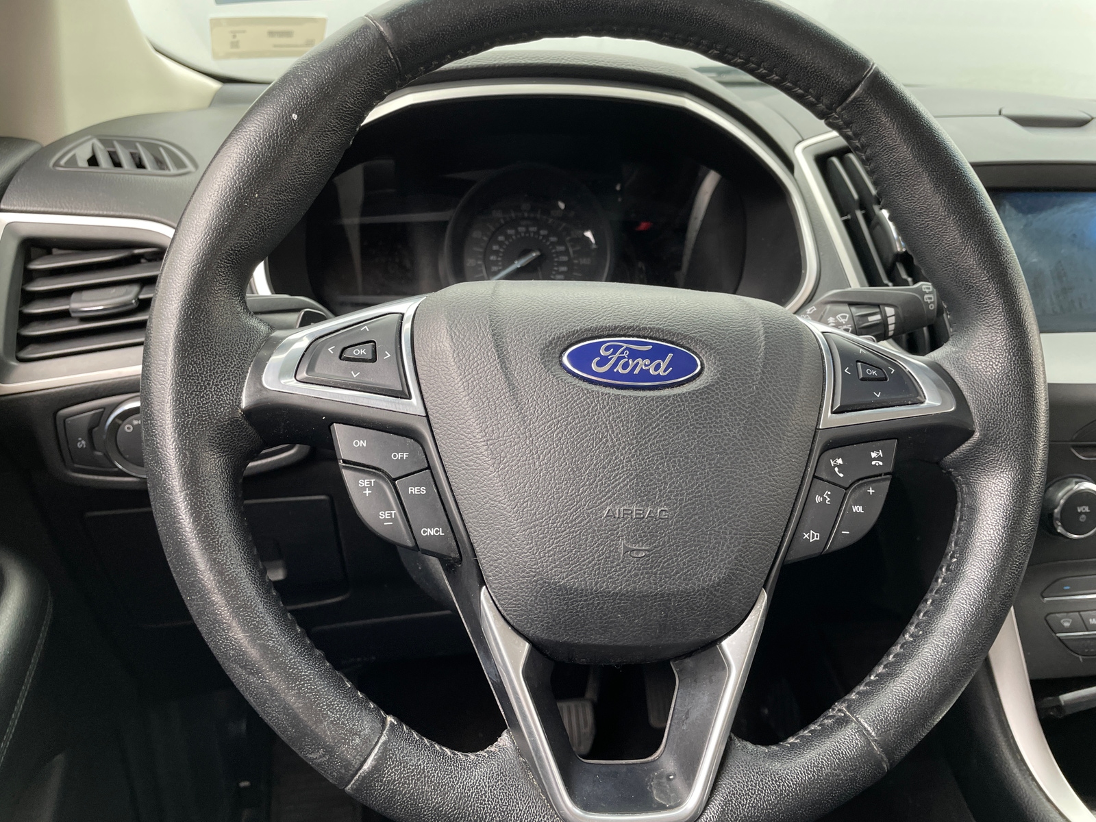 Thumbnail: 2016 Ford Edge - 4