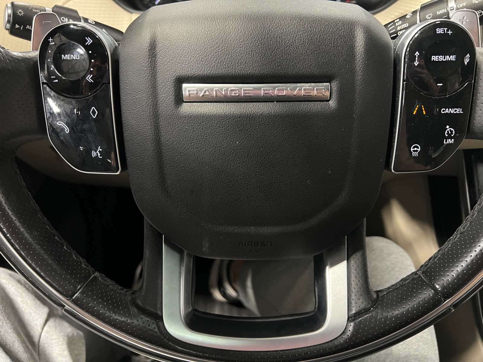 Thumbnail: 2020 Land Rover Range Rover Velar - 4