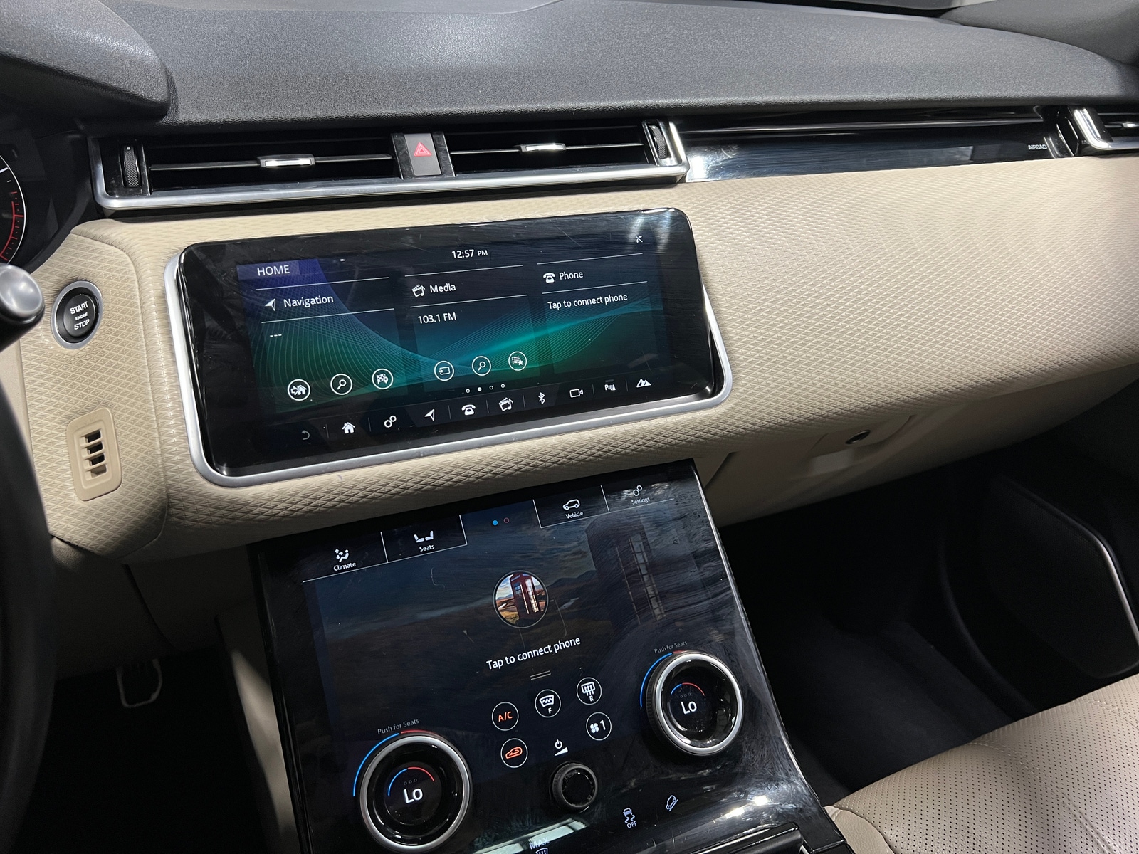 Thumbnail: 2020 Land Rover Range Rover Velar - 3