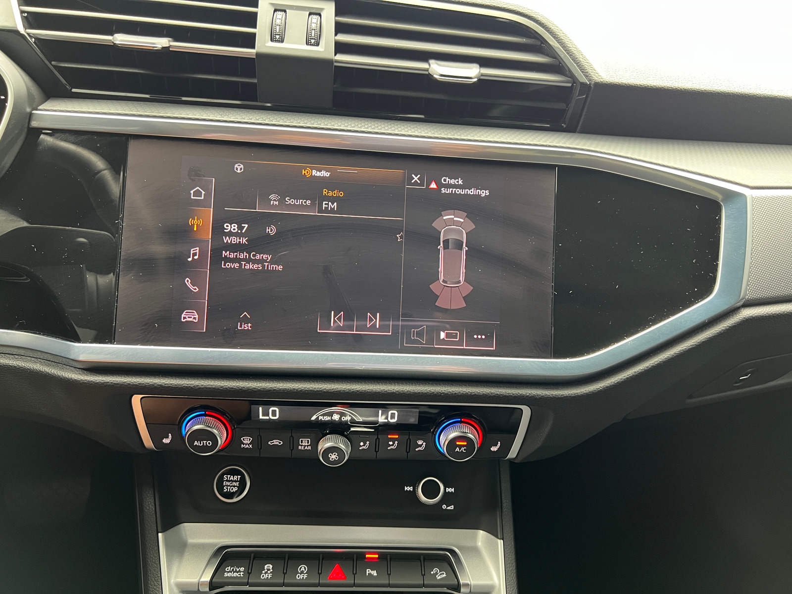 Thumbnail: 2022 Audi Q3 - 3
