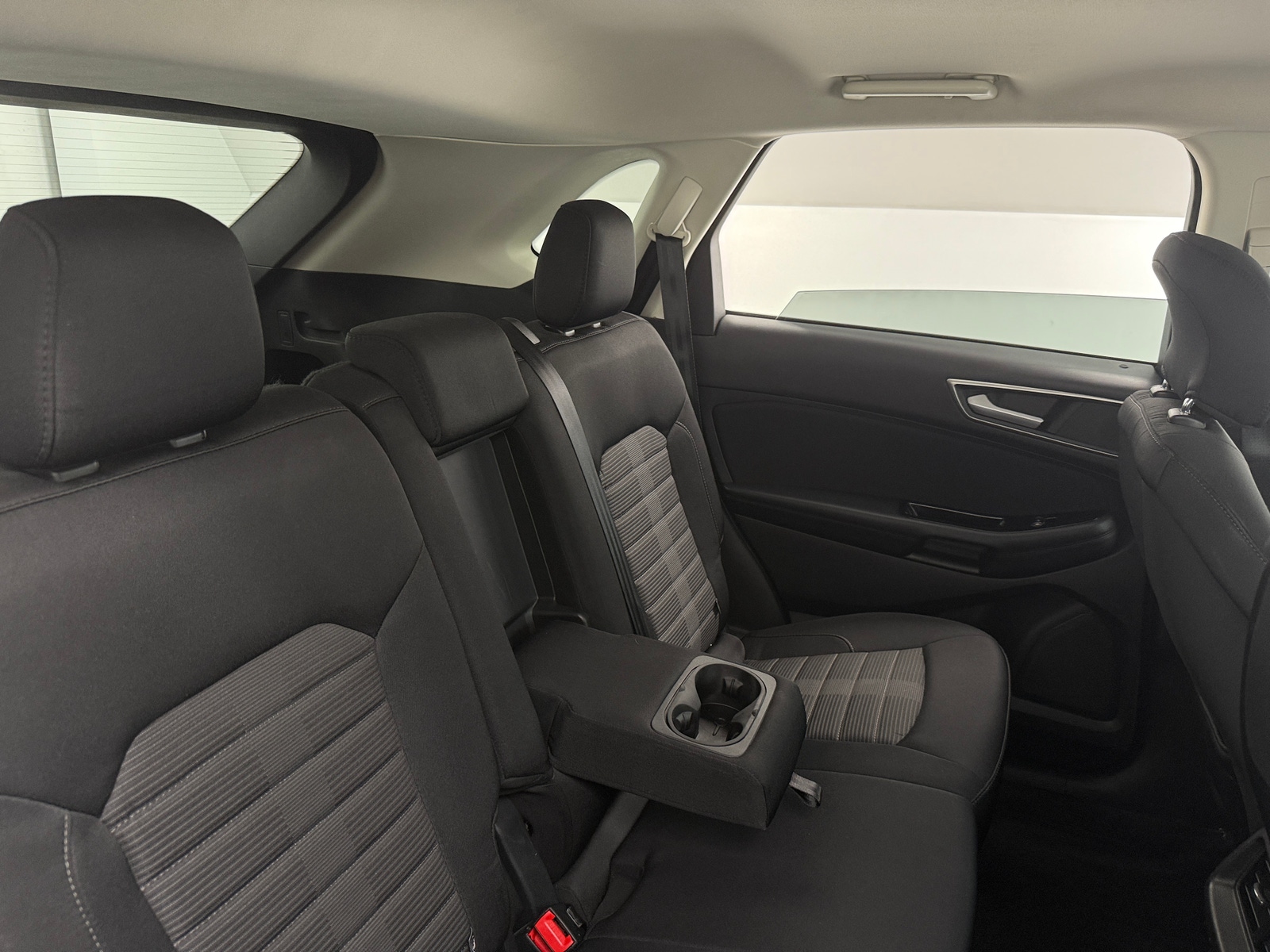 Thumbnail: 2015 Ford Edge - 6