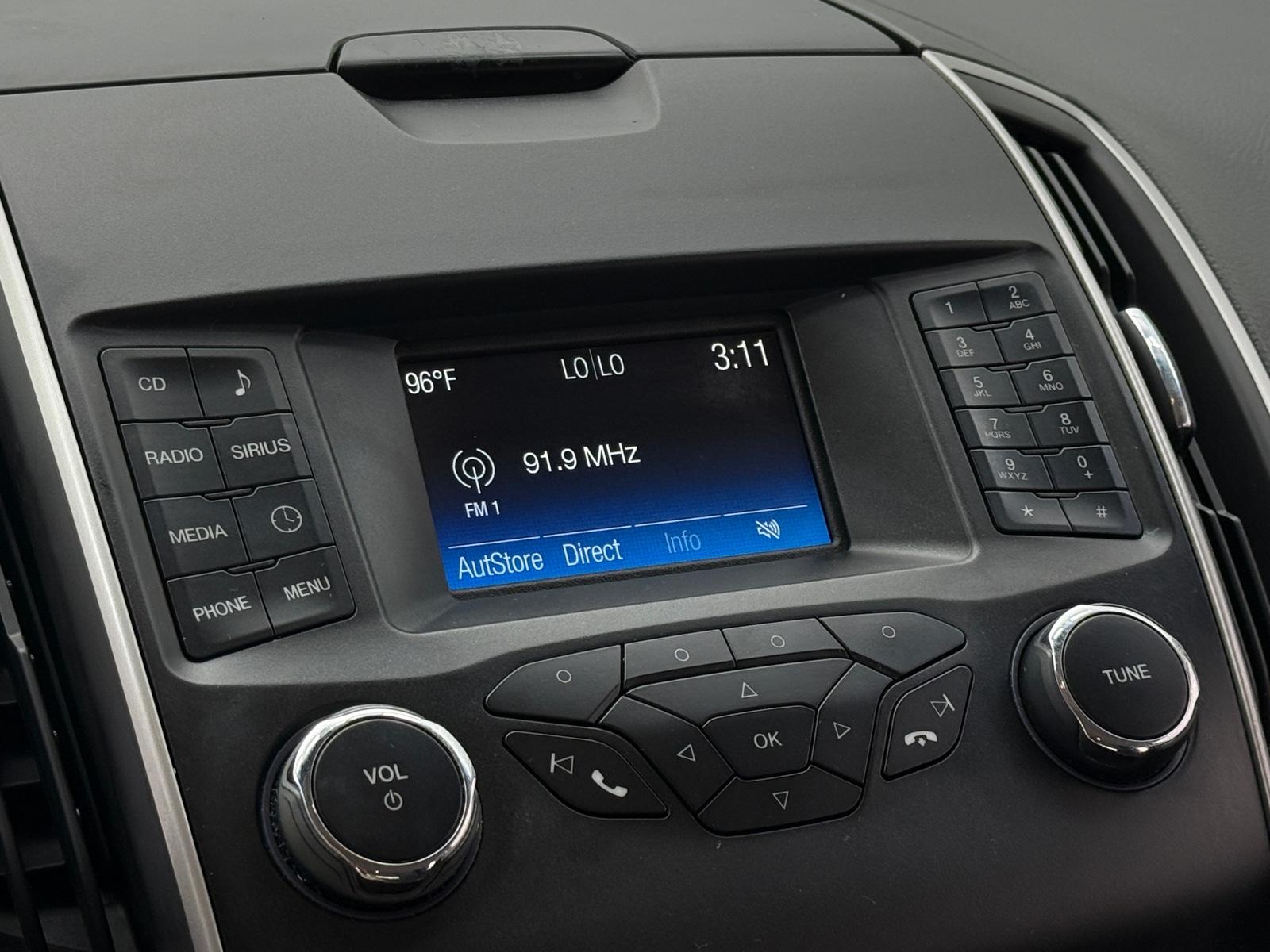 Thumbnail: 2015 Ford Edge - 4