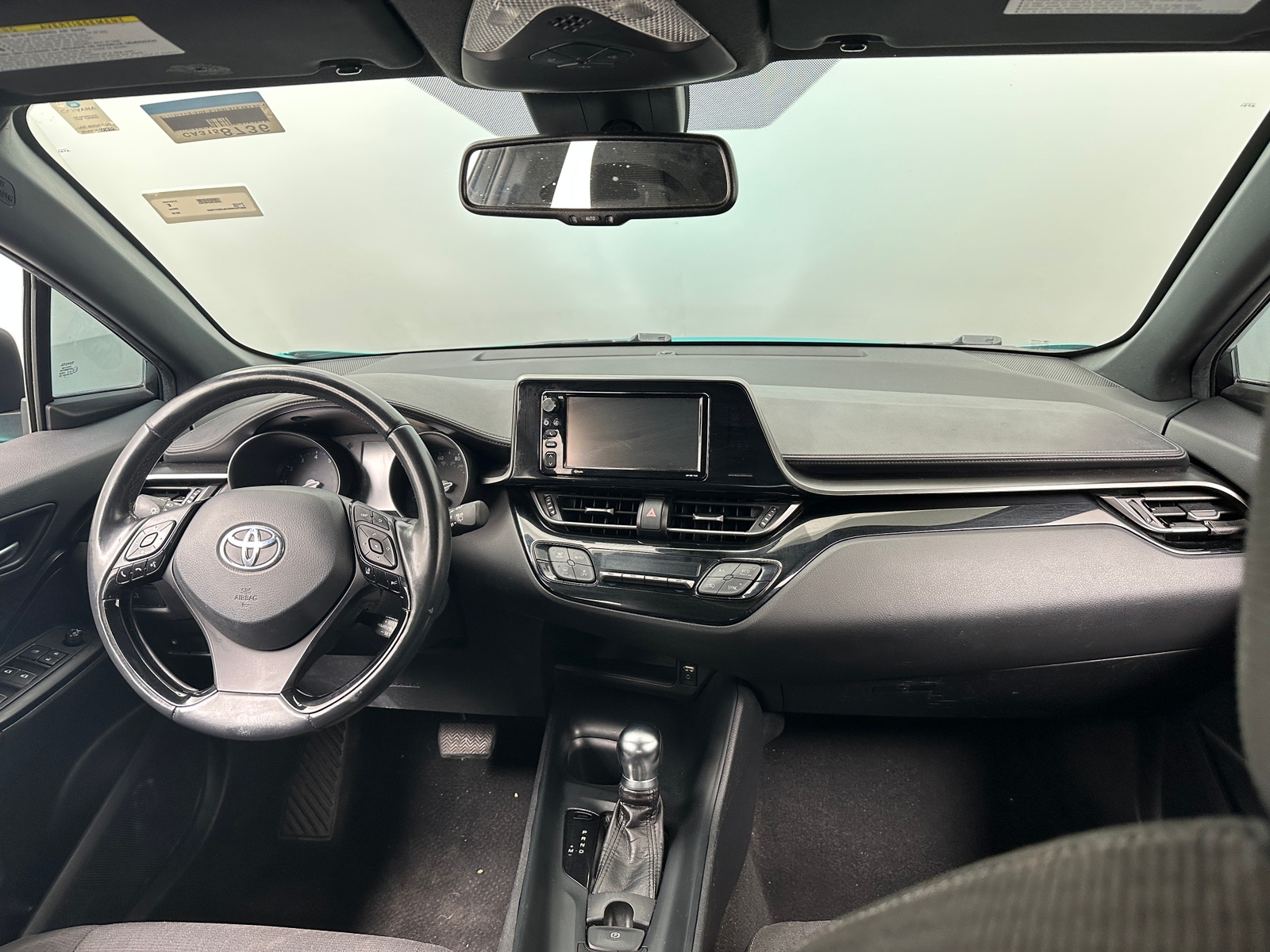 Thumbnail: 2018 Toyota C-HR - 3