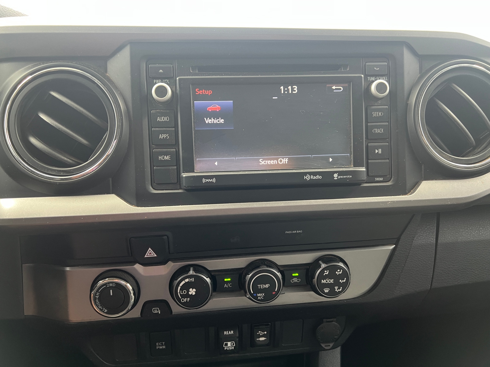 Thumbnail: 2019 Toyota Tacoma - 4