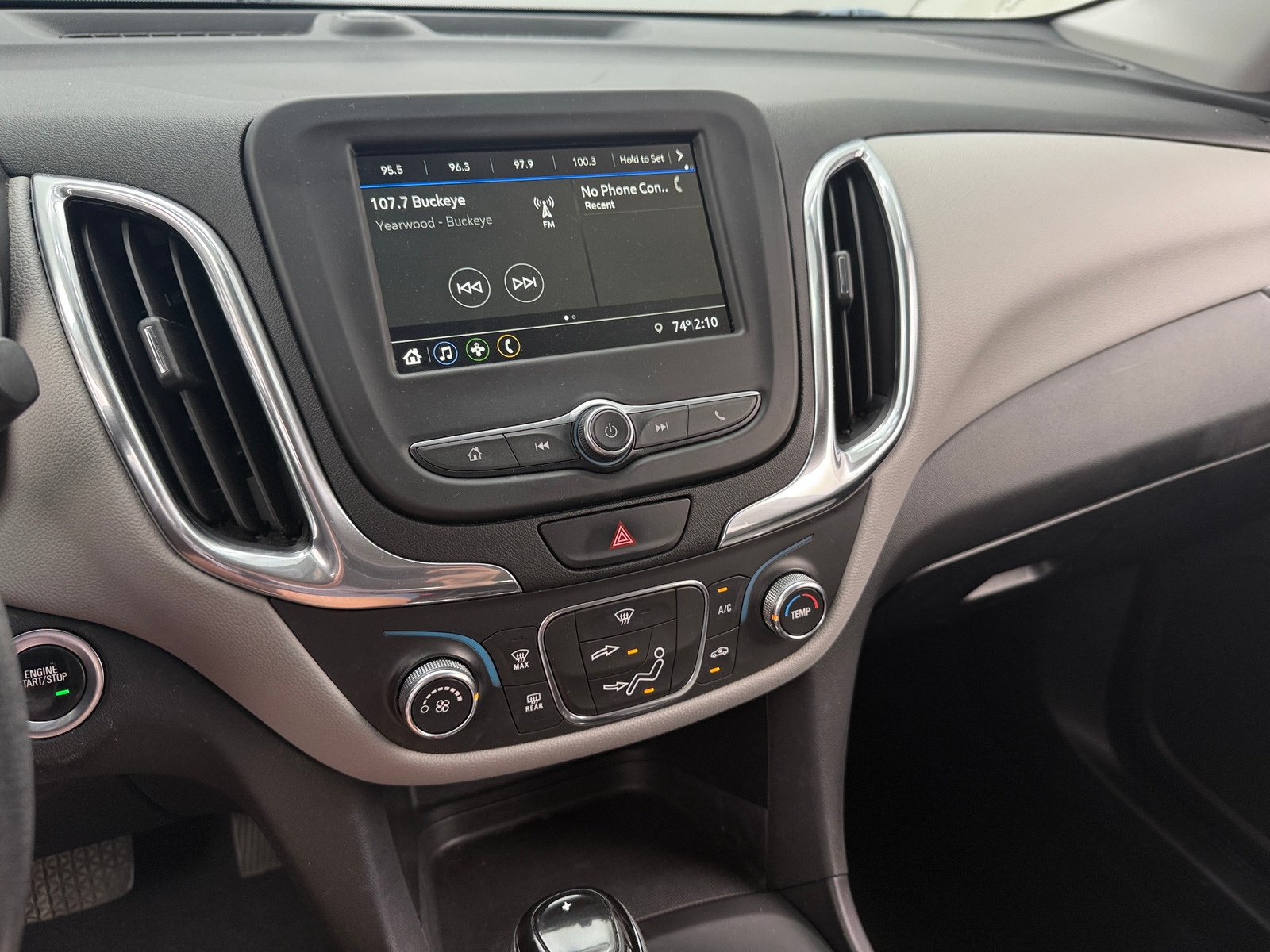 Thumbnail: 2019 Chevrolet Equinox - 4