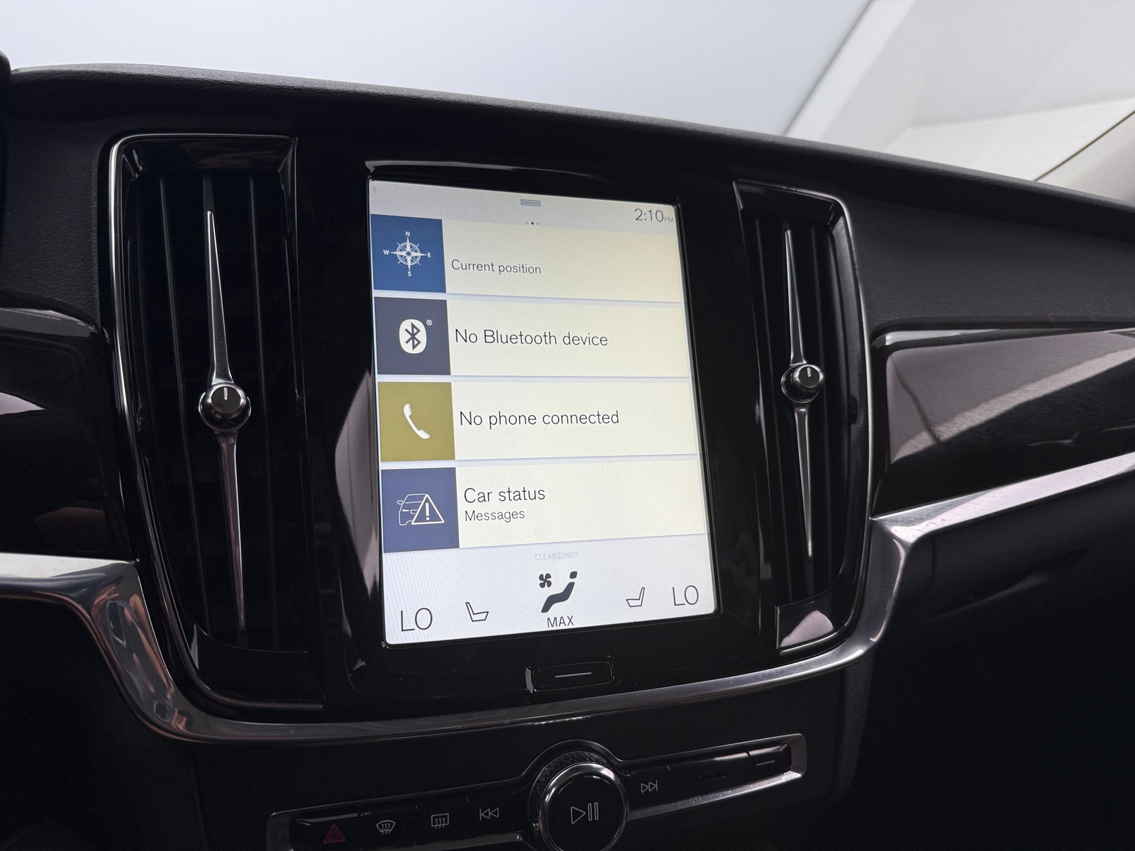 Thumbnail: 2018 Volvo S90 - 3