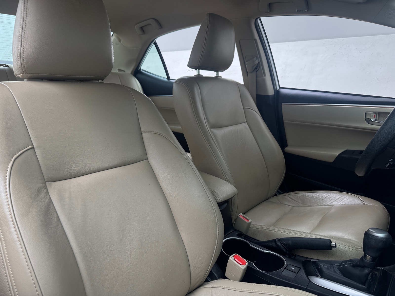 Thumbnail: 2015 Toyota Corolla - 2