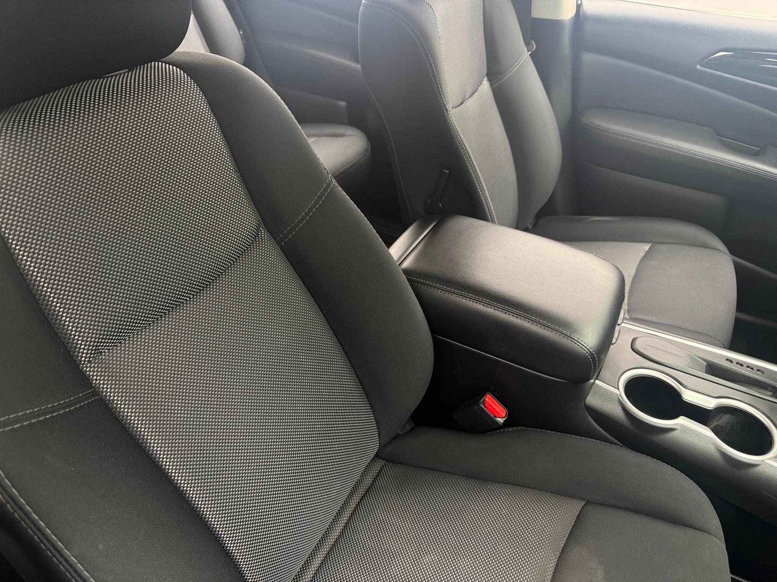 Thumbnail: 2018 Nissan Pathfinder - 2