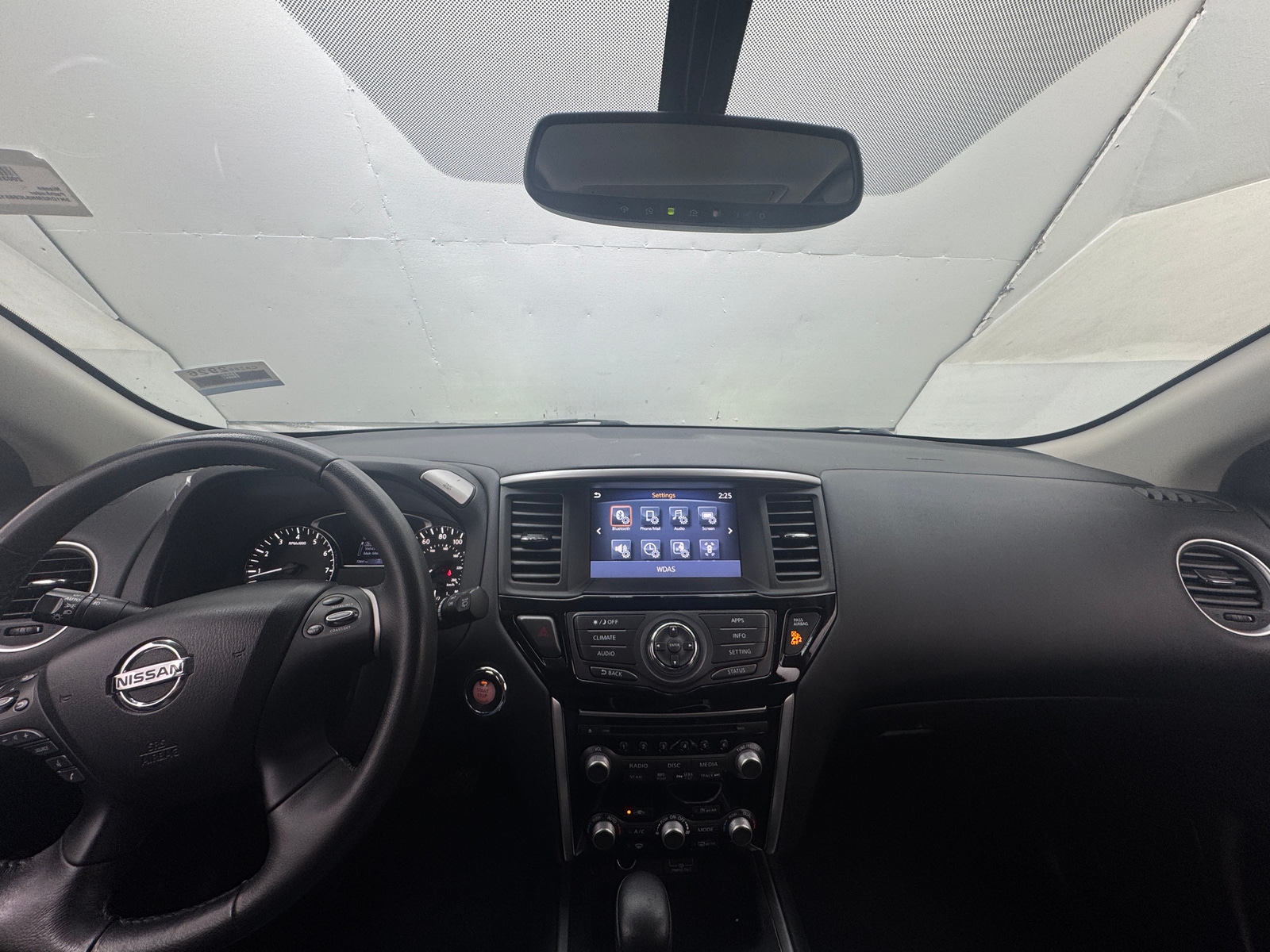 Thumbnail: 2018 Nissan Pathfinder - 3