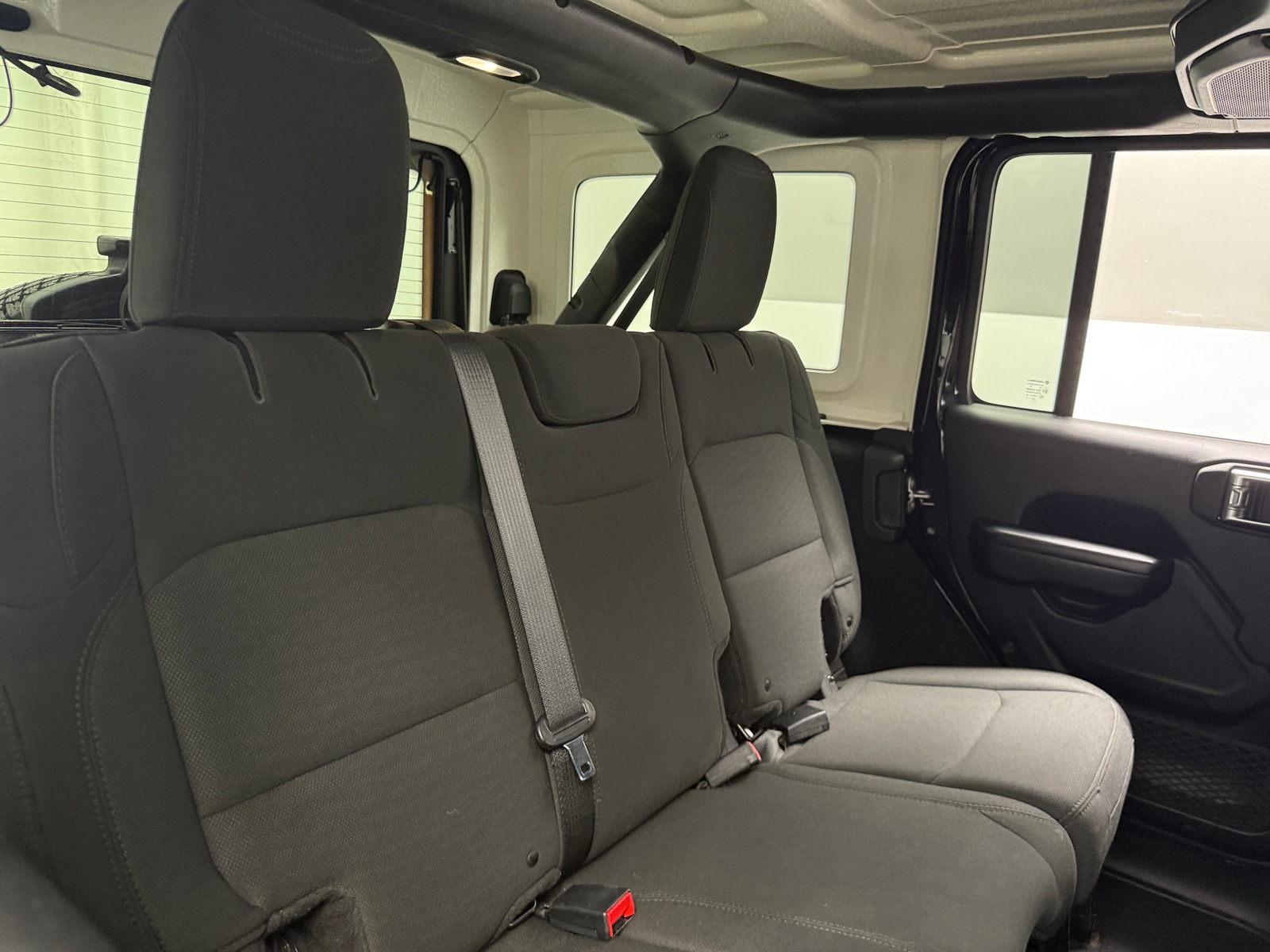Thumbnail: 2018 Jeep Wrangler - 6