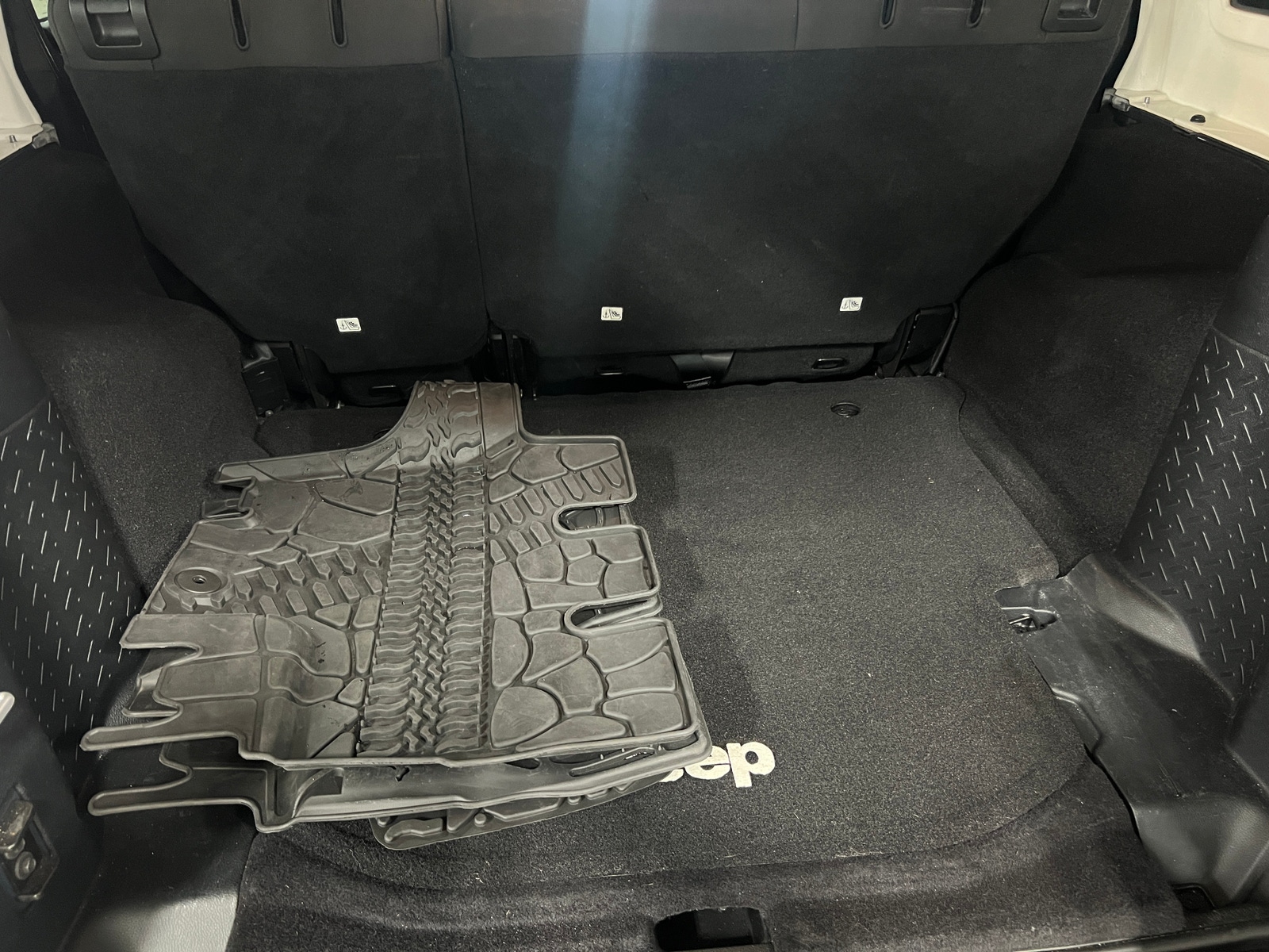 Thumbnail: 2016 Jeep Wrangler - 7