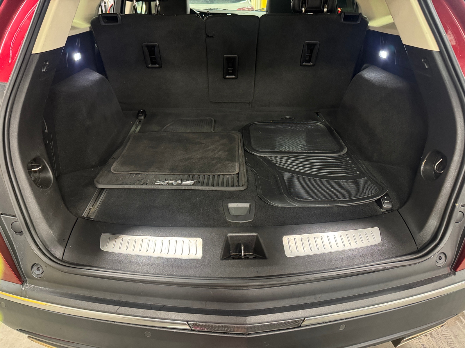 Thumbnail: 2019 Cadillac XT5 - 6