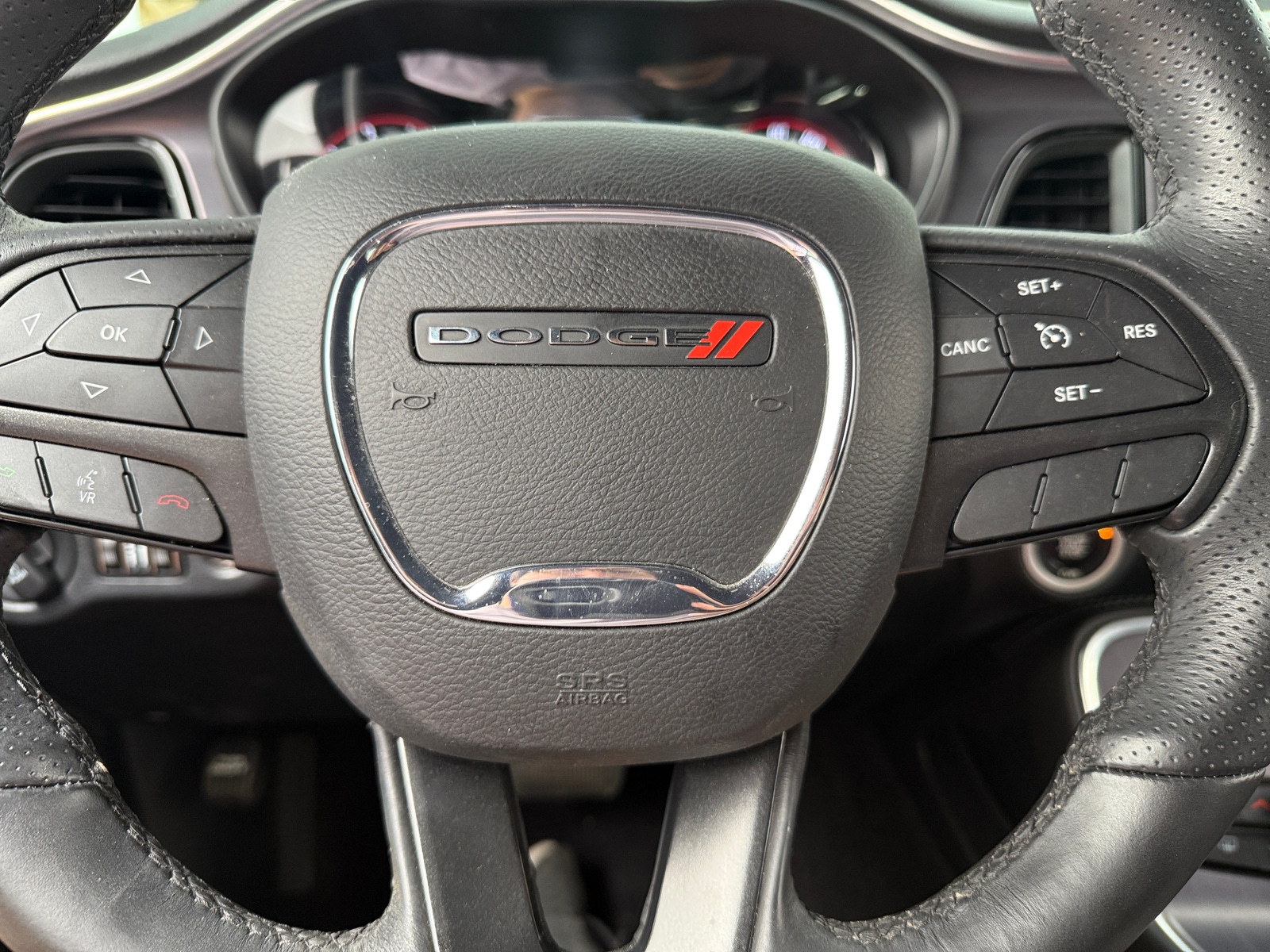 Thumbnail: 2016 Dodge Challenger - 4
