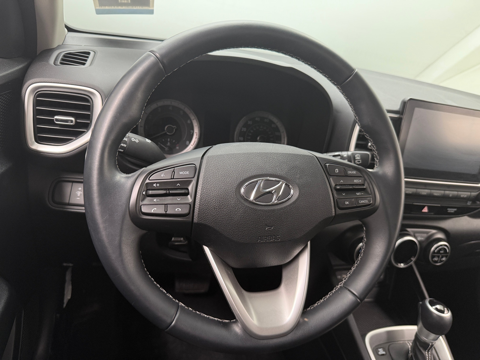 Thumbnail: 2022 Hyundai Venue - 5