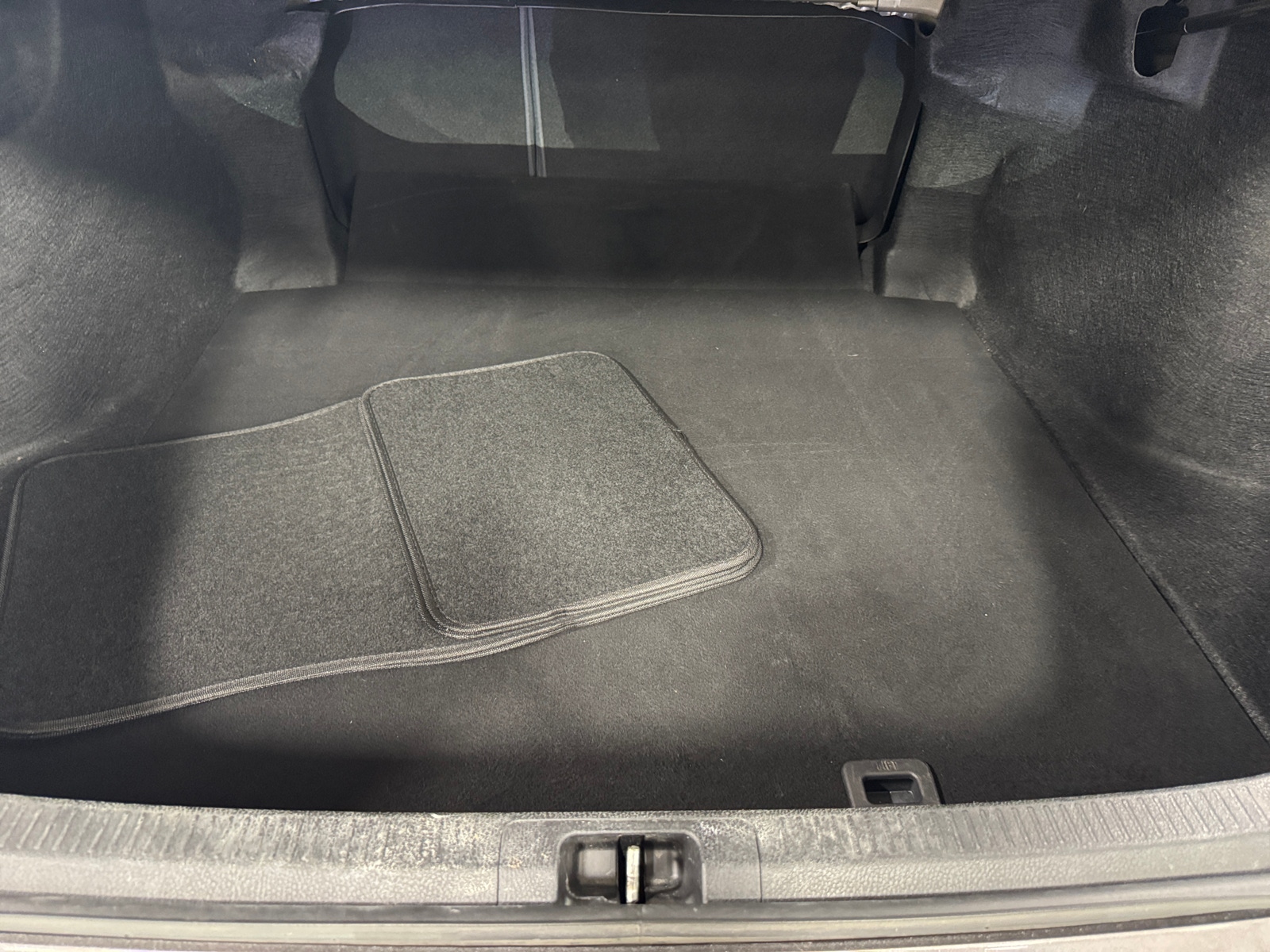 Thumbnail: 2019 Toyota Camry - 7