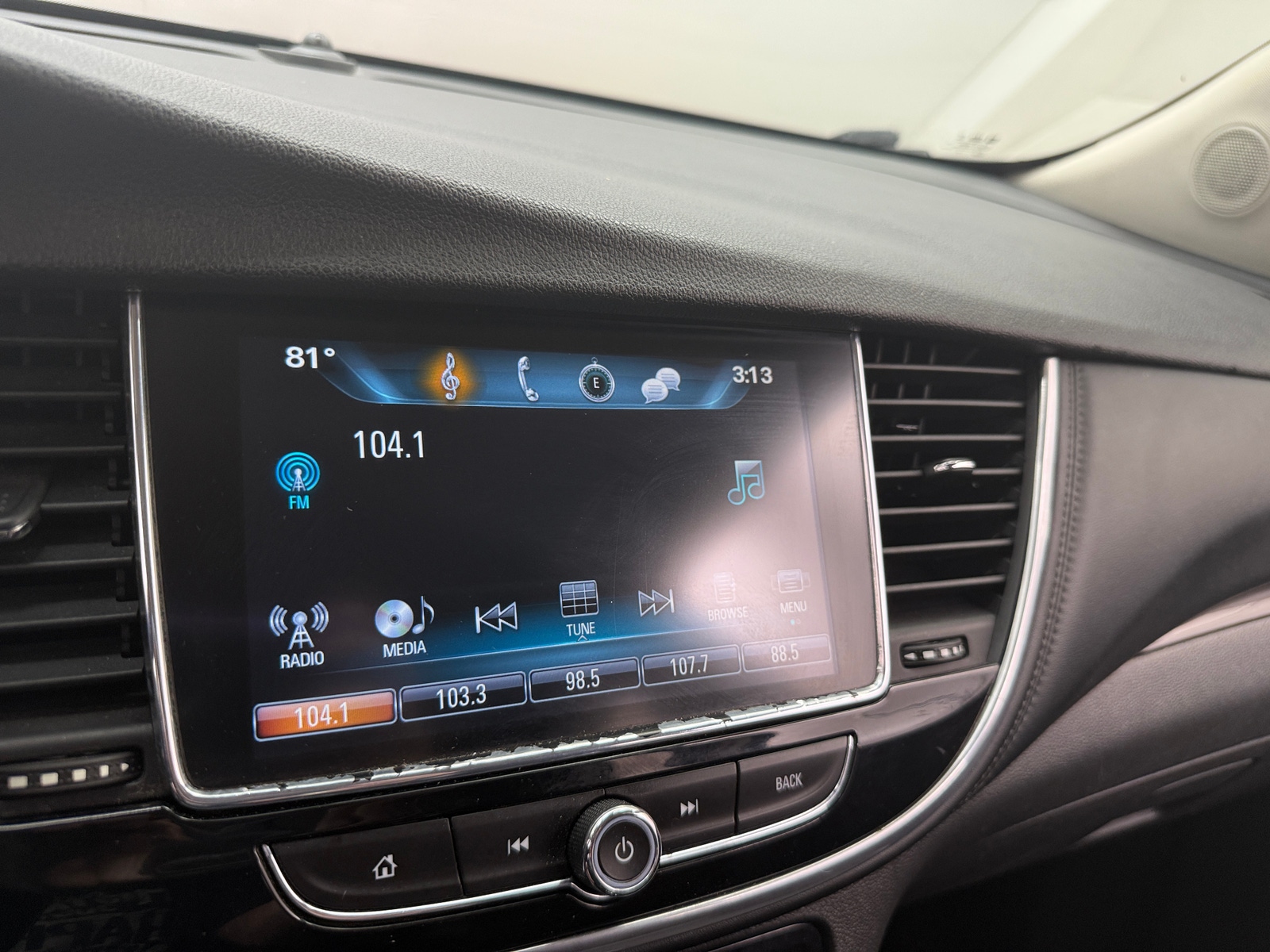 Thumbnail: 2019 Buick Encore - 3