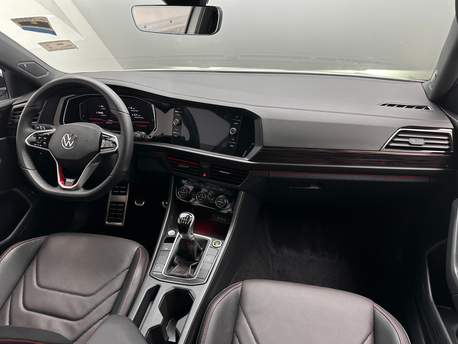 Thumbnail: 2024 Volkswagen Jetta - 2
