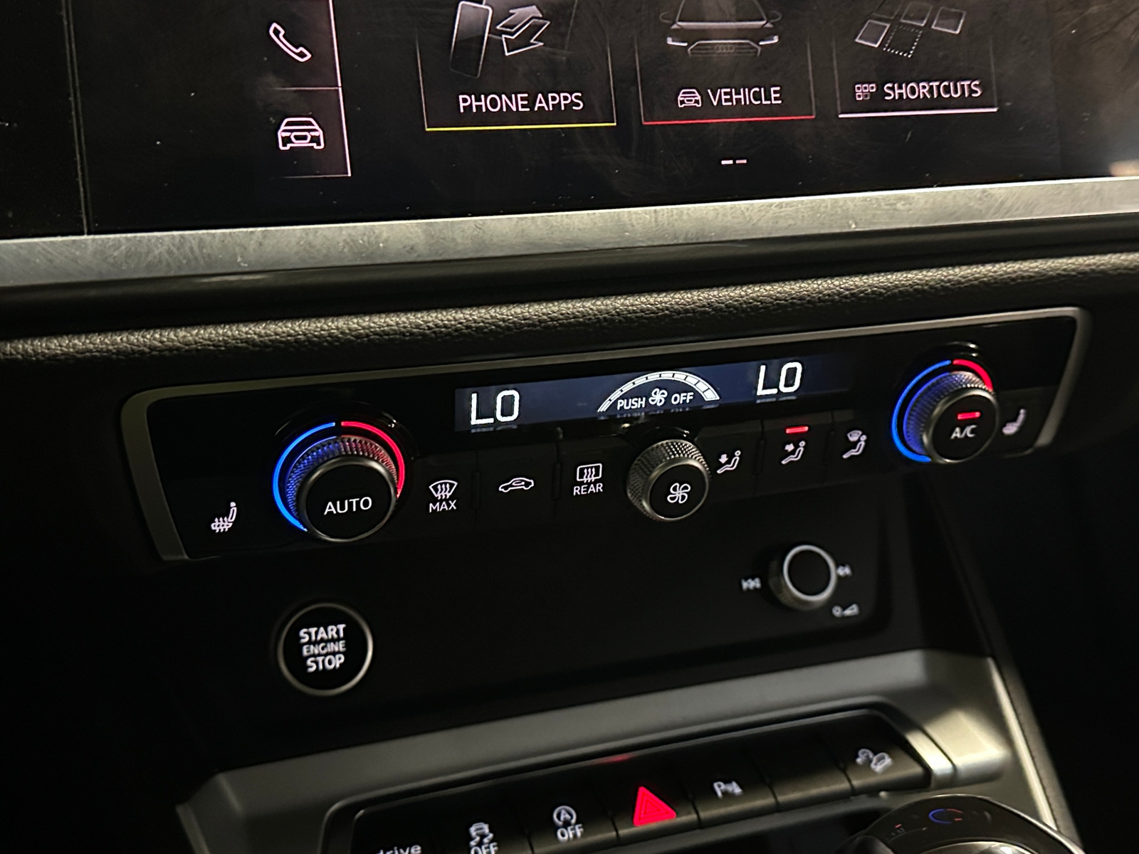 Thumbnail: 2021 Audi Q3 - 3