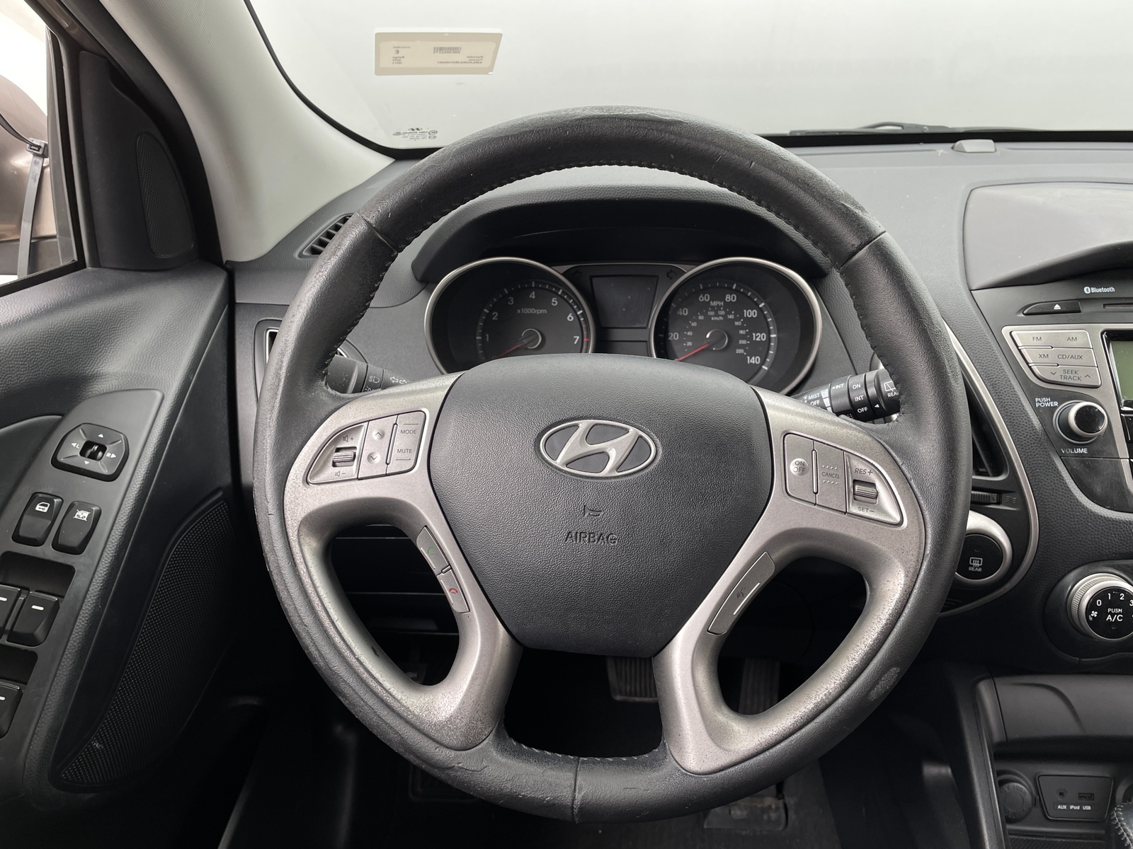 Thumbnail: 2011 Hyundai Tucson - 4