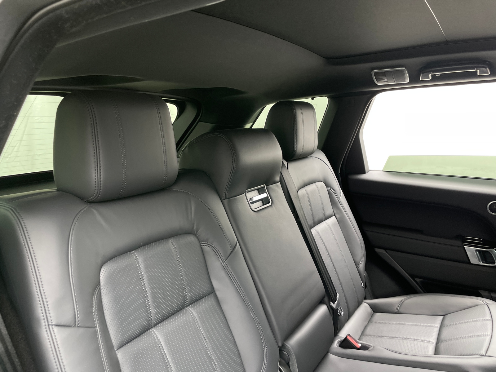 Thumbnail: 2020 Land Rover Range Rover Sport - 5